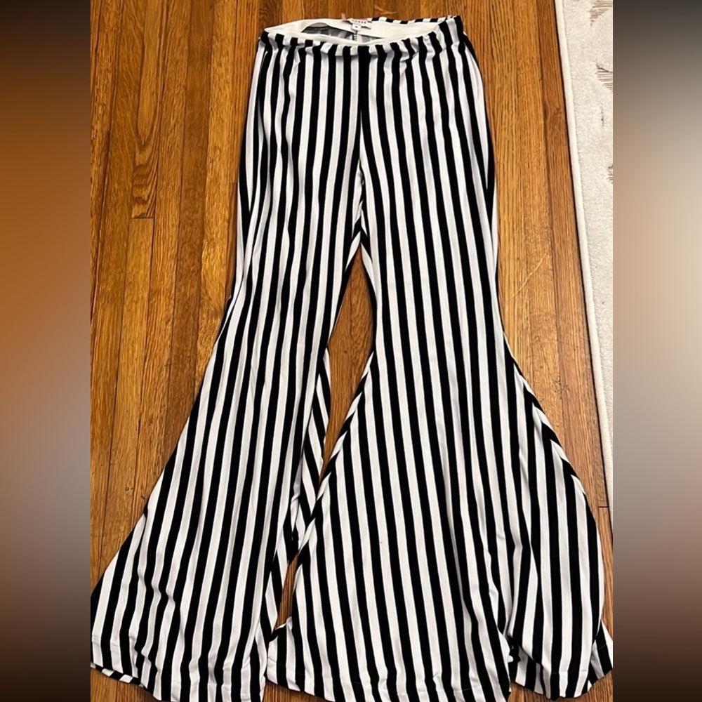 Bell bottom pants
